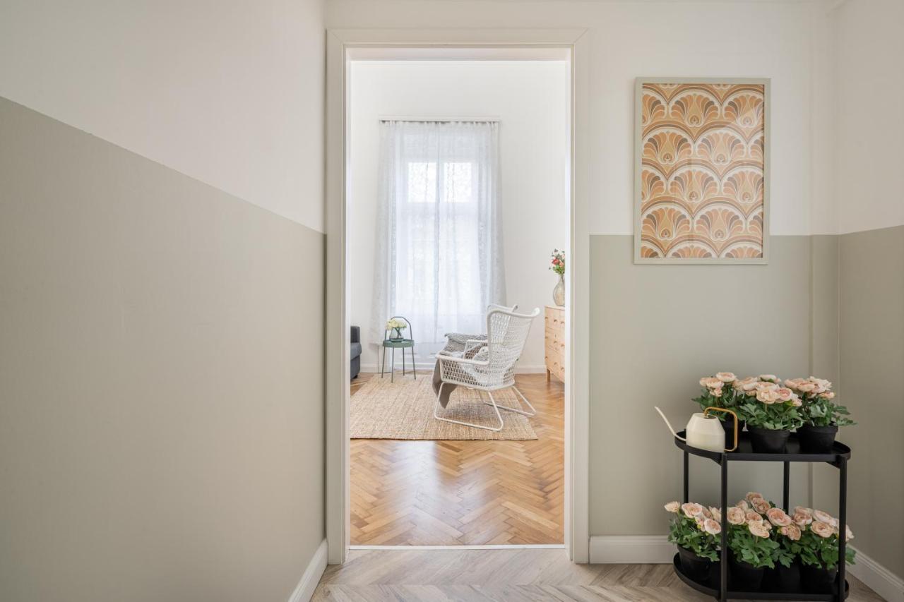 Atmos Glare Apartment بودابست المظهر الخارجي الصورة